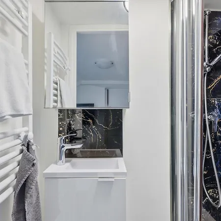 Mezzanine With Netflix - Le Marais *